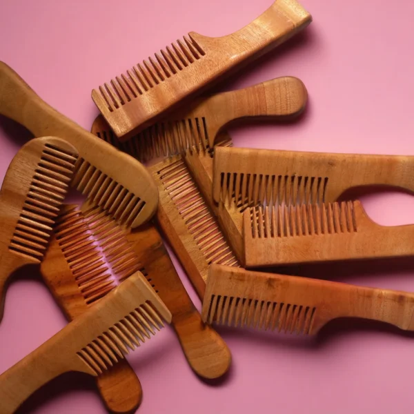 চুলের যত্নে নিম কাঠের চিরুনি কম্বো (Neem Wood Comb) - Image 4